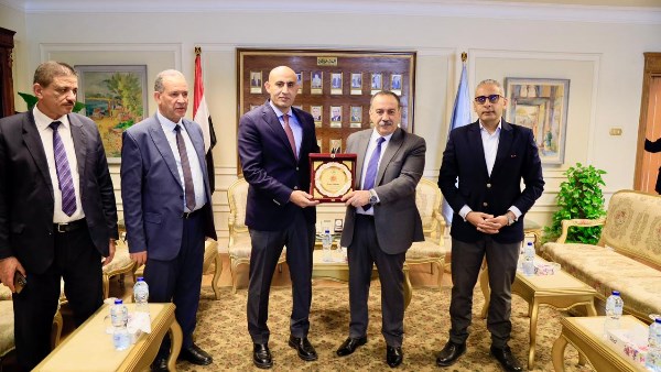 وزير التعليم يختتم جولته في أسيوط ويشيد بانتظام الدراسة ويؤكد دعم التطوير في الصعيد