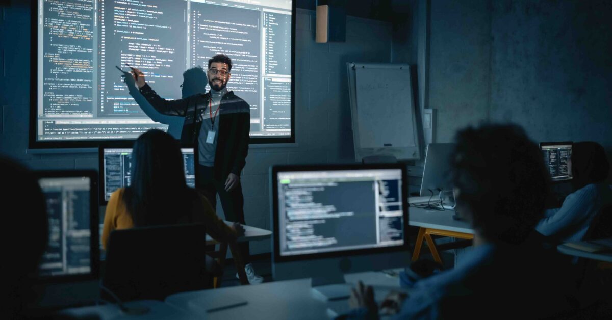 222 ألف طالب أنهوا تدريب تدريس البرمجة على منصة كيريو في الصف الأول الثانوي