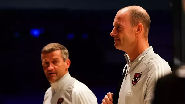 الأهلي يتوجه إلى ملعب محمد بن زايد لمواجهة الزمالك في نهائي السوبر