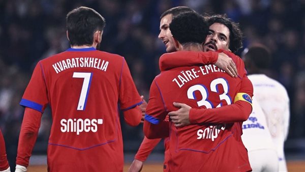 باريس سان جيرمان يحقق فوزاً ساحقاً على أولمبيك ليون بثلاثية في الدوري الفرنسي