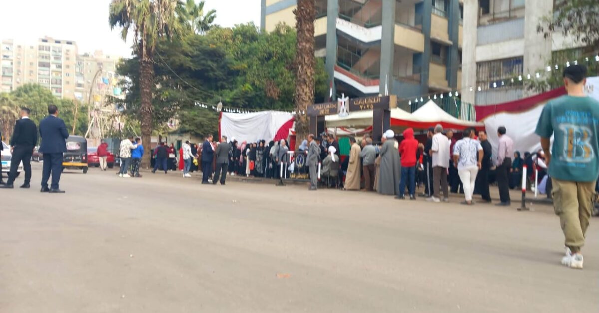 طوابير الناخبين تبدأ مبكرًا في القاهرة ضمن المرحلة الثانية لانتخابات مجلس النواب 2025