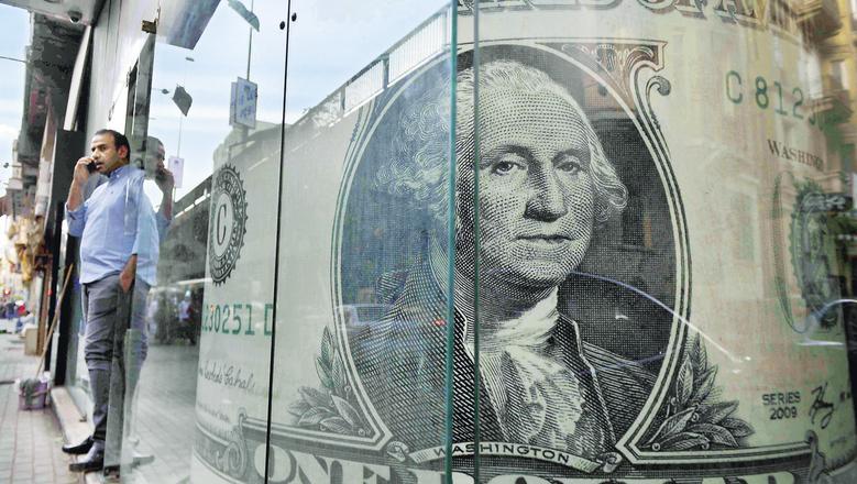 عاجل: هل سينخفض سعر الدولار في مصر إلى 45 جنيهاً قريباً؟ خبير يوضح مفاجأة