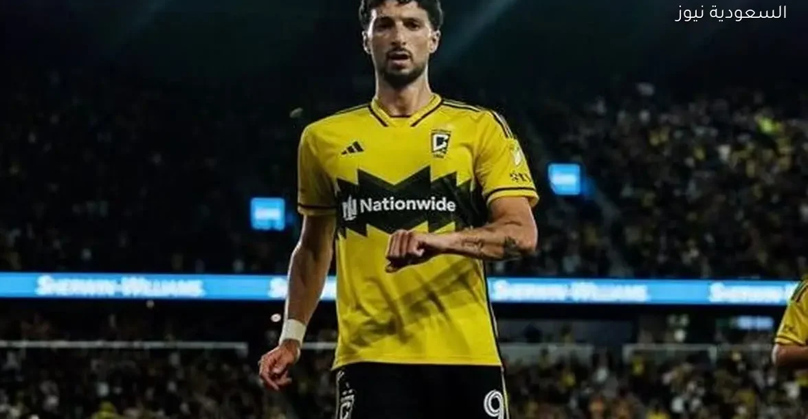 شوبير يكشف تطورات صفقة مهاجم الأهلي الجديد وأسباب عدم عودة وسام أبو علي