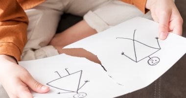 السعودية نيوز : 
                                            الإحصاء: 1586 إشهاد طلاق بين المصريين والأجانب والجنسيات العربية 2024