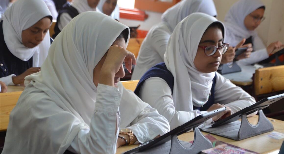 خطة منهج شهر نوفمبر للصف الأول الثانوي للعام الدراسي 2025–2026 لجميع المواد