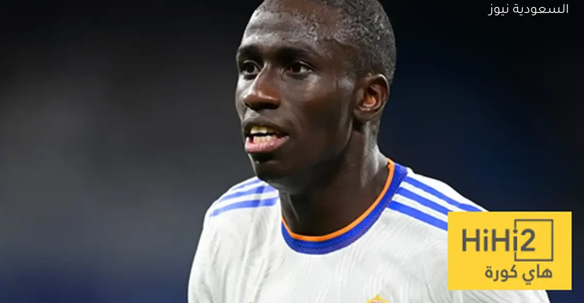 ريال مدريد يكشف موقفه من بيع ميندي في الانتقالات المقبلة