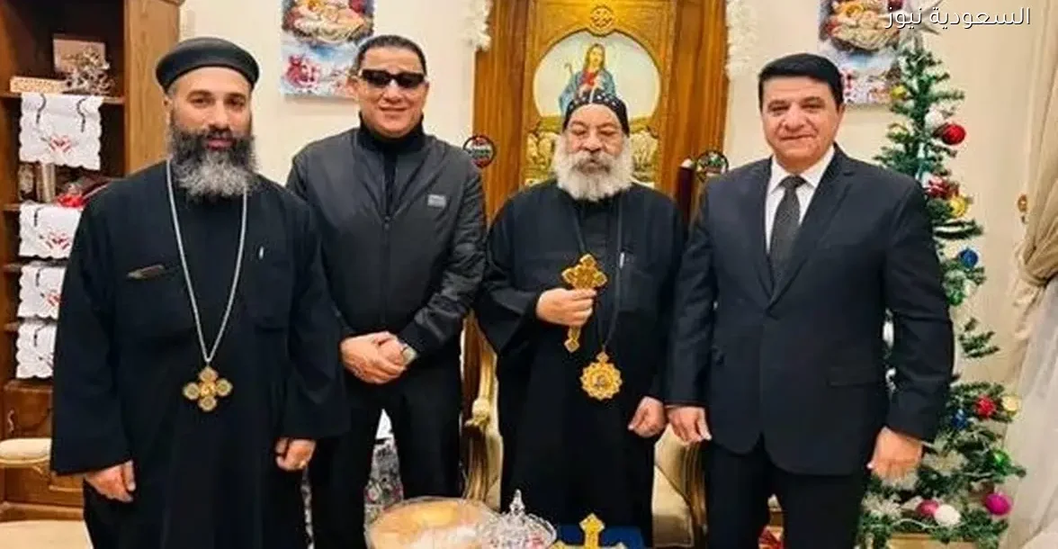عصام العزب يهنئ أقباط مصر بأعياد الميلاد ورأس السنة في الكنيسة المرقسية