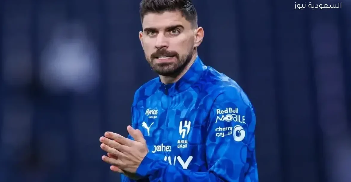 محترف الهلال يقترب من العودة للدوري الإنجليزي وسط توقعات الجماهير