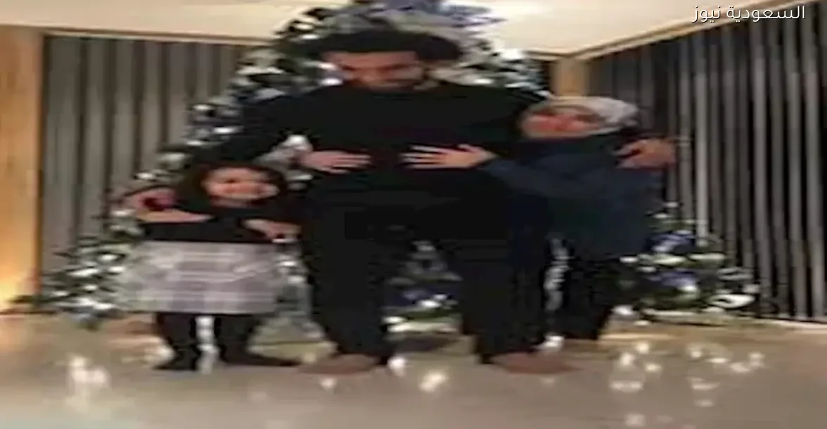 محمد صلاح يحتفل بالكريسماس مع أسرته في 19 صورة مميزة