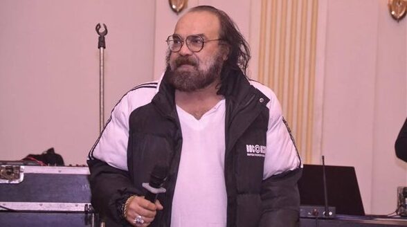 أبو الليف يسدل الستار عن أزمته مع مذيعة