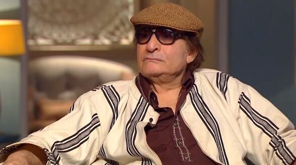 «أنا بخير الآن».. أولى الصور لمحيي إسماعيل من دار رعاية الفنانين