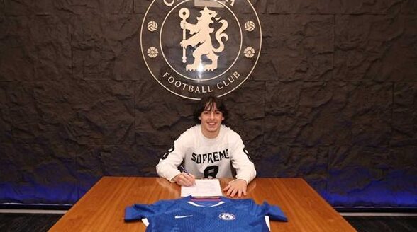 إبراهيم رباج يوقع أول عقد احترافي مع تشيلسي