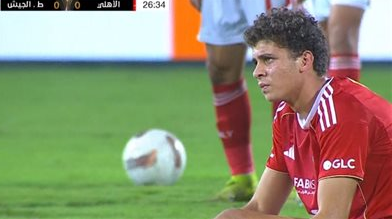 الأهلي وطلائع الجيش: التعادل السلبي مستمر بعد منتصف الشوط الأول