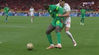 تعادل سلبي مستمر بين المغرب والسنغال في كأس أمم أفريقيا بعد 25 دقيقة