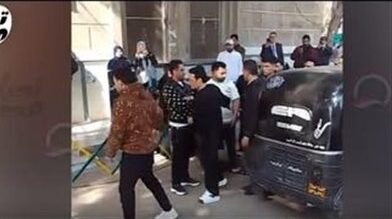 جنازة والدة رضا البحراوي بدأت بطنطا ويواسيه زملائه