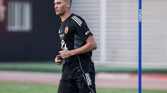 شوبير يكشف مستقبل أشرف داري مع الأهلي