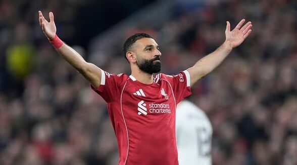 صلاح يقدم أداءه المميز مع ليفربول أمام نيوكاسل في مباراة الليلة