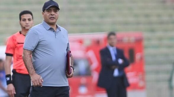 العشري يؤكد تمسكه بالإسماعيلي ويعرض العمل بدون مقابل في الظروف الصعبة