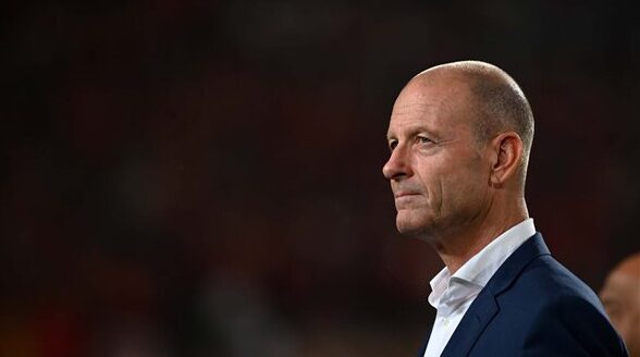 بعد أزمة إمام عاشور.. توروب يغير موعد سفر الأهلي إلى الجزائر