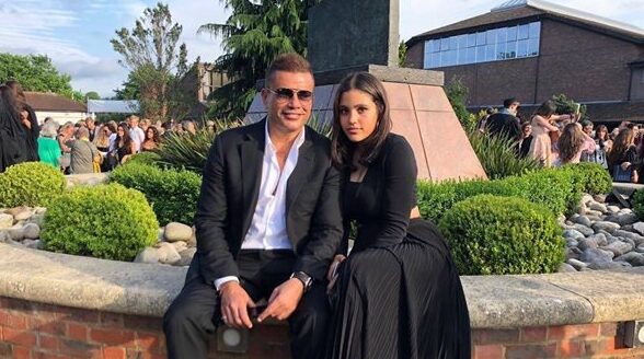 جنا عمرو دياب تستعد لإطلاق أغنية جديدة بعنوان «ابن الوز عوام»