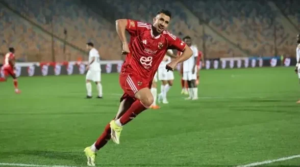 شوبير يثني على منقذ الأهلي ويدافع عن حارس مرماه محمد الشناوي