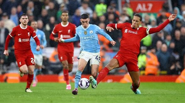 مواجهة كبار الدوري الإنجليزي بين ليفربول ومانشستر سيتي